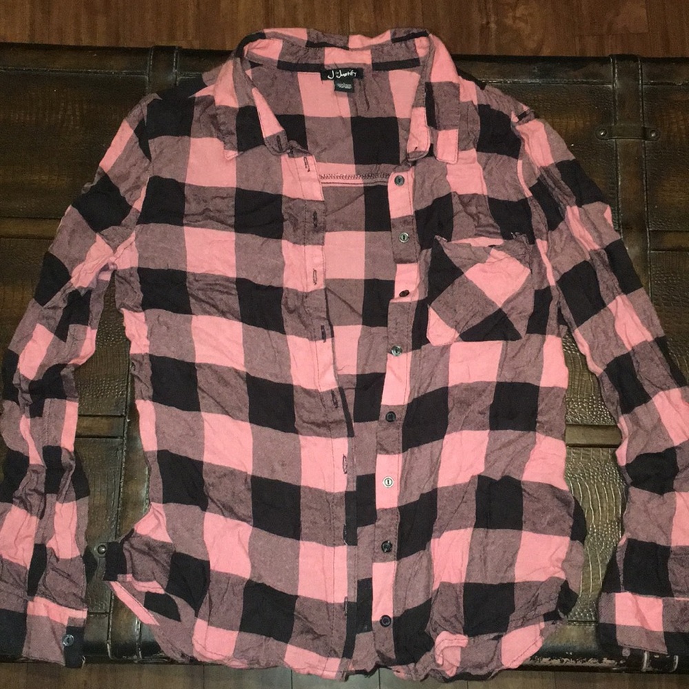 Pink & black checkered flannel